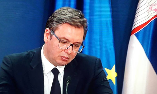 Вучић о нападима политичара: Мојој ћерки су претили силовањем, сину желели да добије рак, а ко је споменуо Ђиласову децу?